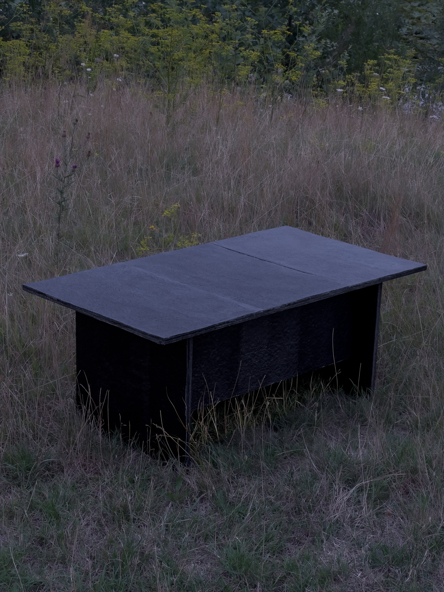 먹을 품은 종이 탁상 / INK-DYED PAPER TABLER 3